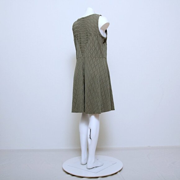 Athleta Textured Olive Sleeveless Dress - Picture 3 of 10